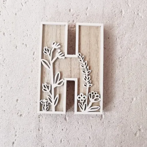 1pc Floral Carved Wooden Letter, Rustic Wood Alphabet Wall Decor - H