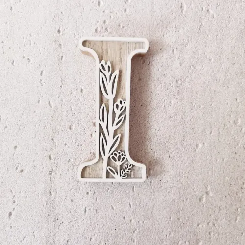 1pc Floral Carved Wooden Letter, Rustic Wood Alphabet Wall Decor - I