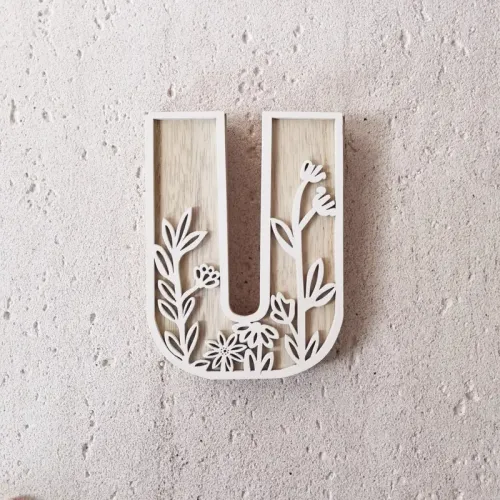 1pc Floral Carved Wooden Letter, Rustic Wood Alphabet Wall Decor - U